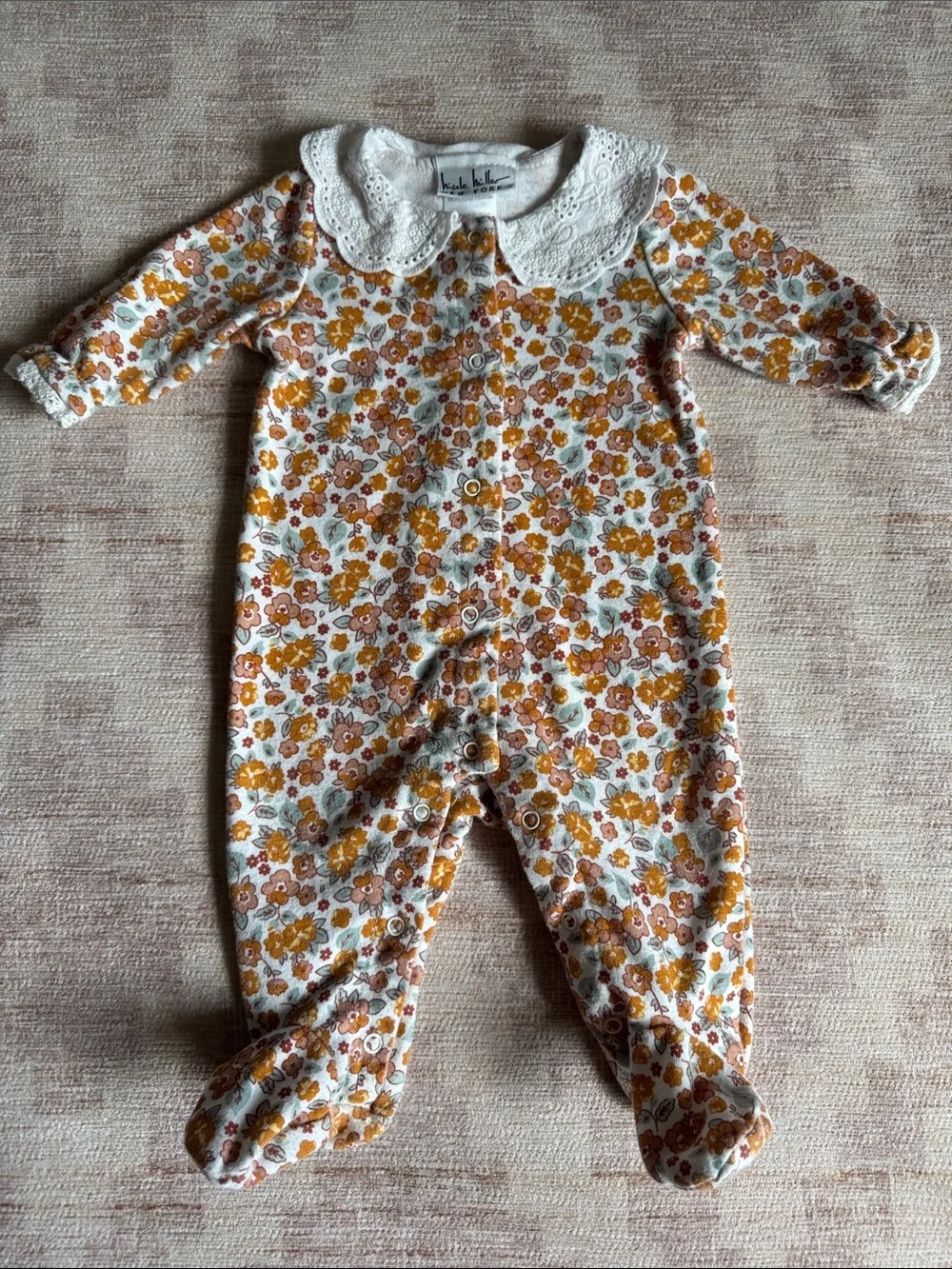 Nicole Miller Baby Floral Footed 1 Piece with Lace Collar size 0-3M